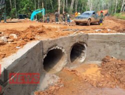 Kejar Deadline: Satgas TMMD ke-119 Bergegas Rampungkan Pengerjaan Infrastruktur di Tanjung Bonai Aur Selatan