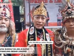 Panglima Besar Rudolf Lantik Pengurus Baru LMADKB Kota Balikpapan dan Kukuhkan Dewan Pertahanan Adat