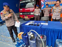 Polairud Baharkam Polri Bongkar Penyelundupan BBM Bersubsidi di Perairan Balikpapan