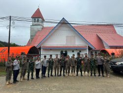 Polres Mahakam Ulu Kawal Ibadah Tri Hari Suci di Gereja Santo Petrus Ujoh Bilang