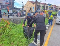 Sinergi TNI-Polri, Brimob Polda Kaltim Turut Karya Bakti Sambut HUT Ke-67 Kodam VI/Mulawarman