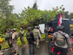 Satgas Ops Damai Cartenz dan TNI-Polri Berhasil Evakuasi Empat Korban Selamat dari Aksi KKB di Yahukimo