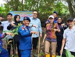 Polda Kaltim Tanam Ribuan Mangrove di Balikpapan, Libatkan Stafsus MPR RI dan Generasi Muda