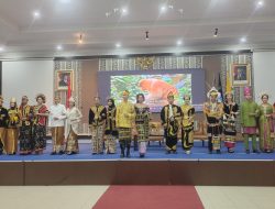 LPK Mutiara Indah Tampilkan 20 Busana Adat di Hari Sumpah Pemuda dan Kebudayaan Nasional