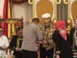 Kabid Propam Polda Kaltim Rayakan HUT Sultan Kutai, Sinyal Kedekatan Polisi dan Tokoh Adat