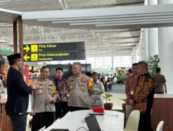 Kabid Humas dan Dirbinmas Polda Kaltim Tinjau Posko Siaga Idul Fitri di Bandara SAMS Sepinggan Balikpapan