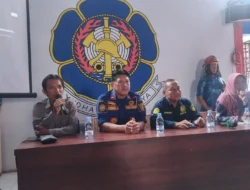 Sinergi ITS dan Damkar Samarinda Gelar Sosialisasi Penanganan Ular Berbisa, Tekankan Keselamatan Relawan