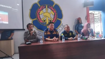 Sinergi ITS dan Damkar Samarinda Gelar Sosialisasi Penanganan Ular Berbisa, Tekankan Keselamatan Relawan