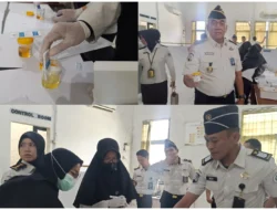 Pastikan Negatif dari Penggunaan Zat Terlarang, Jajaran Kanwil Ditjenpas Kaltim Laksanakan Tes Urine