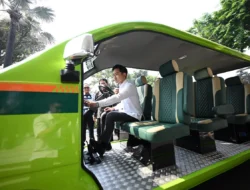 Gibran Dukung Inovasi Mobil Listrik Mahasiswa Unissula