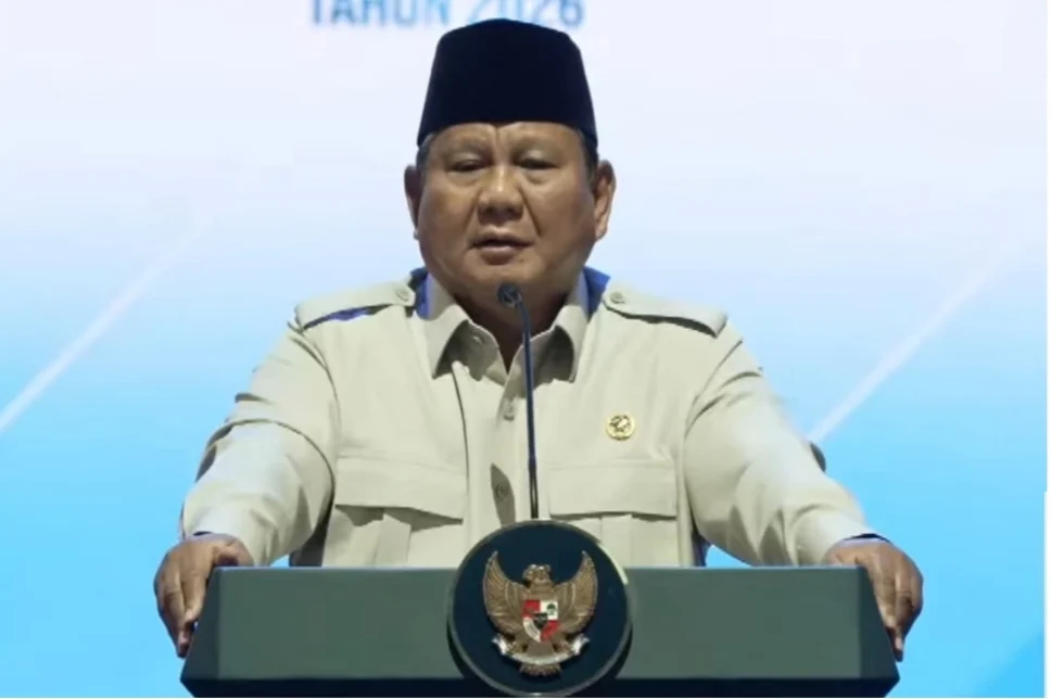 Presiden Prabowo Subianto memberikan pidato dalam peringatan Hari Koperasi Nasional (Harkopnas) ke-79 di Indonesia Arena, Gelora Bung Karno (GBK). (Sumber: YT/Setpres RI)
