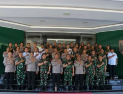 Kapolda Kaltim Temui Pangdam VI/Mulawarman, Perkuat Sinergi TNI-Polri Hadapi Tantangan Keamanan