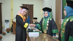 STIKes Bustanul Ulum Langsa Wisuda 81 Lulusan dari Tiga Program Studi